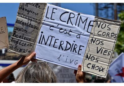 Avortement : 81% des Français soutiennent l'inscription dans la Constitution, selon une étude