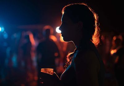 Boîtes de nuit : le gouvernement lance une campagne contre la « drogue du violeur »