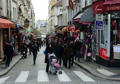 Chez les « mamans de Barbès » : « Comment il s'appelle, déjà, le méchant qui veut me renvoyer au bled ? »