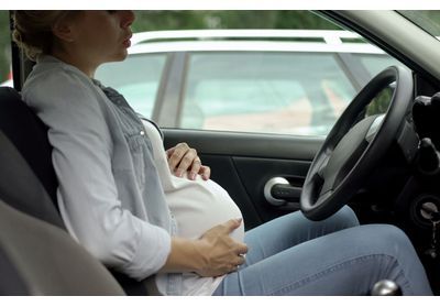 Conduire enceinte, est-ce du covoiturage? La justice américaine doit trancher