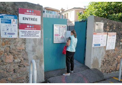 Covid : 22 écoles et une centaine de classes ont déjà fermé