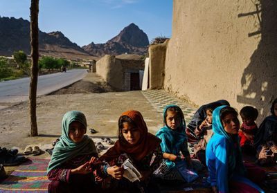 D'écolières à femmes au foyer, le destin des Afghanes sous le régime taliban