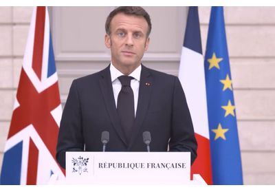 Décès d'Elisabeth II/: Emmanuel Macron rend hommage à une «/reine de coeur/»