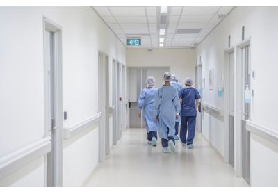 Enquête ouverte au CHU de Dijon après le décès d'une patiente septuagénaire laissée plusieurs jours à jeun