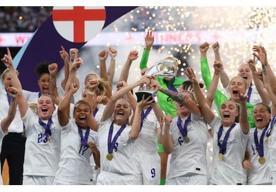 Euro 2022/: Wembley plein à craquer, le sacre du football féminin. ELLE y était