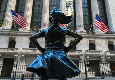 « Fearless Girl » : la statue de la petite fille devant la bourse de New York obtient une prolongation