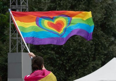 Homophobie : le Sénat se prononce très majoritairement contre les « thérapies de conversion »