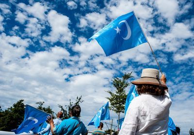 Instagram : un carré bleu pour sensibiliser au sort des ouïghours en Chine