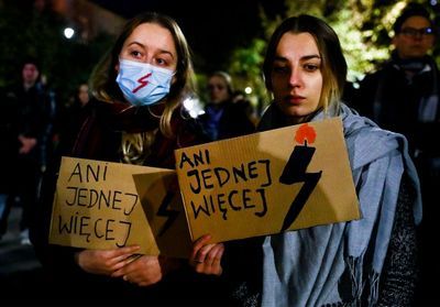 IVG : la Pologne dans la rue après la mort d'une femme enceinte à l'hôpital