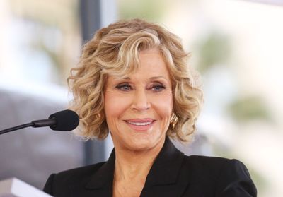 « Je ne suis pas assez jolie ou pas assez mince » : Jane Fonda dénonce les injonctions faites aux femmes
