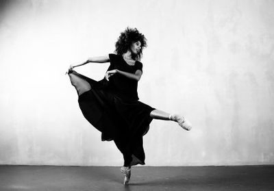 « Je suis la première danseuse noire à avoir intégré la célèbre compagnie de danse de Berlin, le Staatsballett »