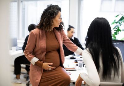 La maternité, frein à la carrière de trois quarts des femmes