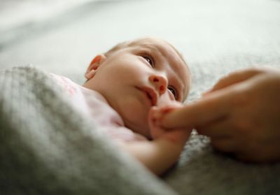 Le long combat des parents de bébés prématurés