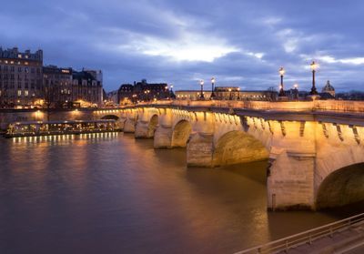 Morts sur le Pont-Neuf : le policier mis en examen pour « homicide volontaire »