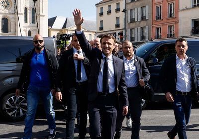Présidentielle : Macron et Le Pen sur le terrain « jusqu'au bout » pour le dernier jour de campagne