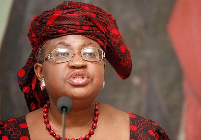 Qui est Ngozi Okonjo-Iweala, en passe de devenir la première femme à la tête de l'OMC ?