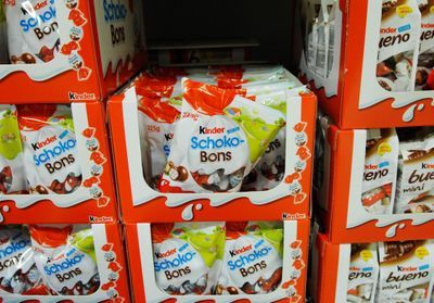 Rappels de Kinder/pour salmonelles : Ferrero accusé d'avoir réagi trop tard