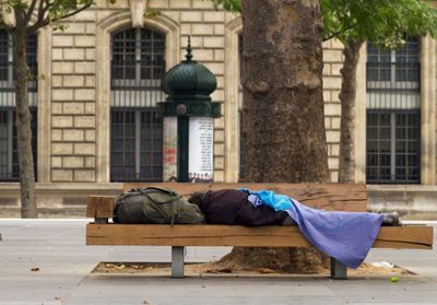 Sans-abri : le plan grand froid lancé à Paris, les régions en préparation