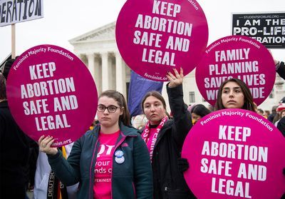 Texas : avortement quasi interdit et « prime » à la délation