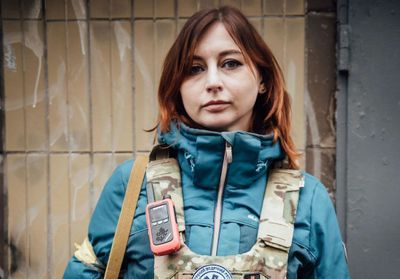 Ukraine : étudiantes, stylistes, médecins... rencontre avec celles qui ont pris les armes