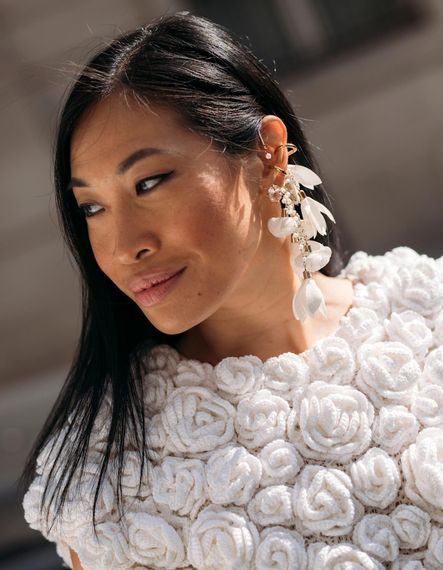 « Mon visage a 25 ans… mais mon cou en a 50 » : pourquoi cette zone trahit notre âge (et comment y remédier)