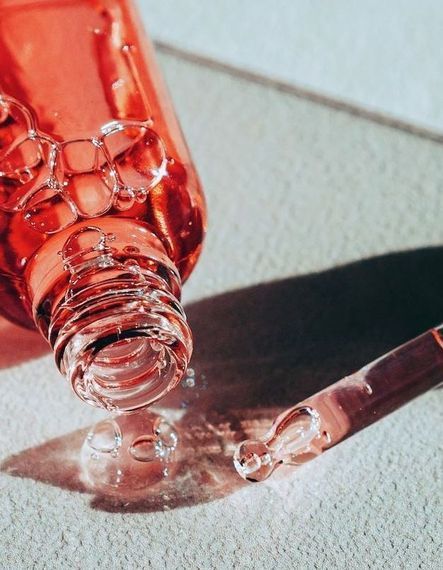 En sérum ou en poudre, sous quelle forme la vitamine C est-elle la plus efficace ?