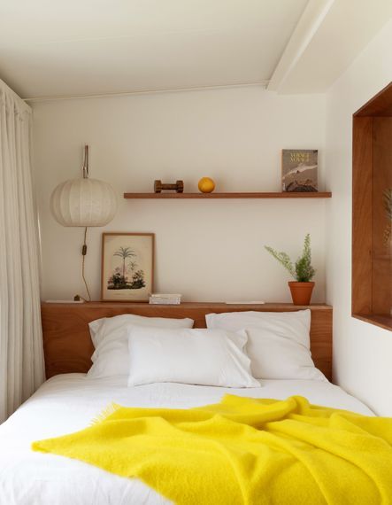 Avant/après : un studio métamorphosé avec une terrasse transformée en chambre