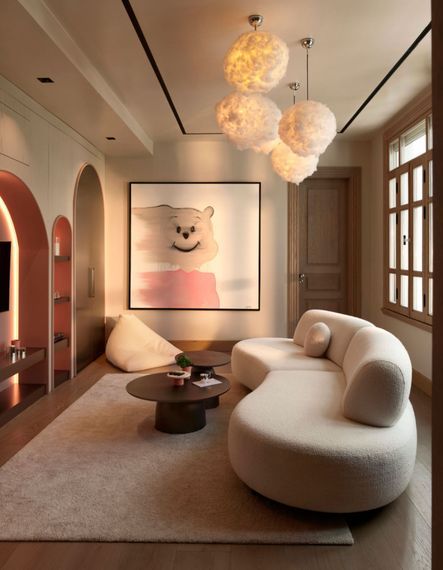 Une villa ottomane sublimée par le travertin et une palette naturelle