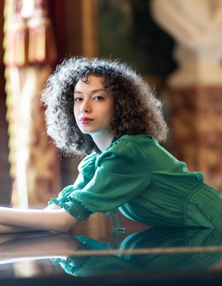 On a passé une heure avec Arielle Beck, pianiste prodige de 17 ans qui fascine le monde du classique