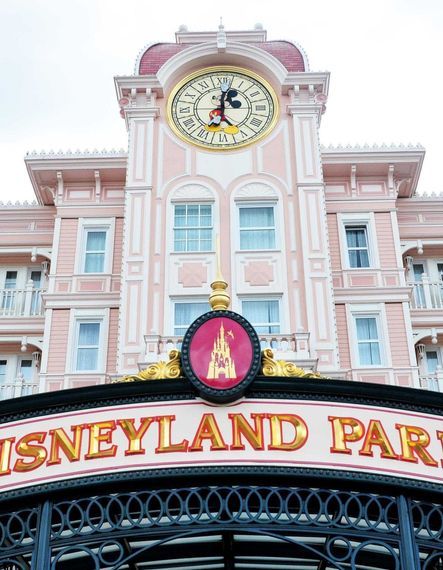 175 Réouverture du Disneyland Hotel à Paris : un établissement digne d’un conte de fées