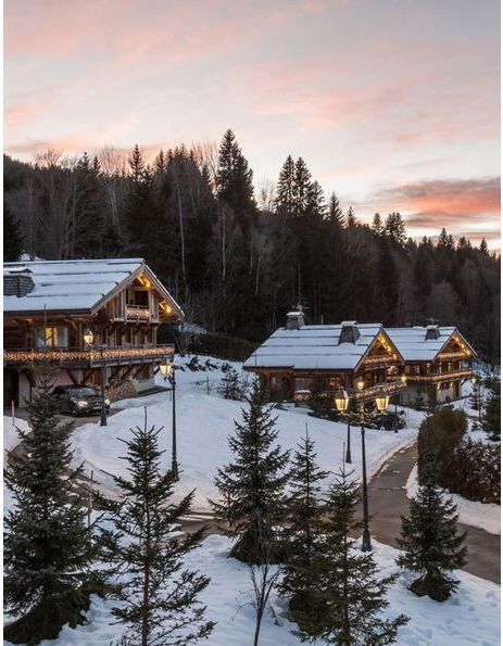 Chalet de montagne : les hôtels et locations déco où dormir cet hiver
