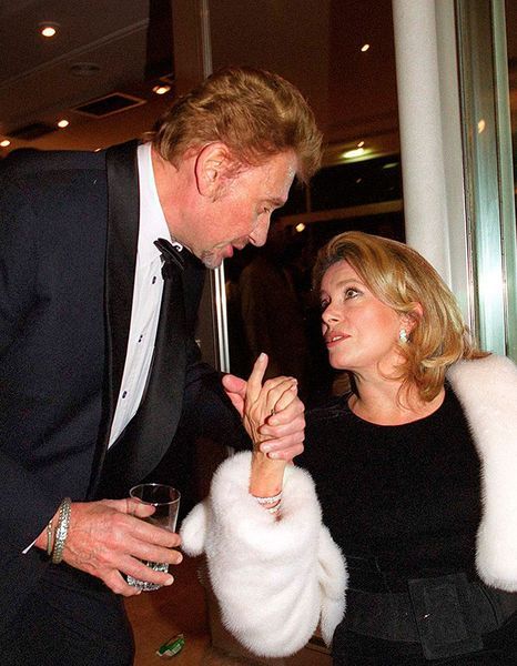 Catherine Deneuve Et Johnny Hallyday La Verite Sur Leur Relation Cachee Qui A Dure Des Annees Elle