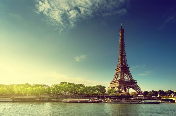 Le saviez-vous ? La hauteur de la tour Eiffel peut varier de 15 cm selon la température ! 8