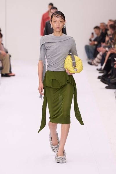 Acne S25 006