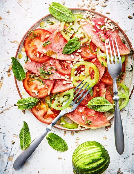 Carpaccio-de-pasteque-tomates-citron-vert-et-menthe