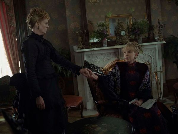 cynthia-nixon-christine-baranski