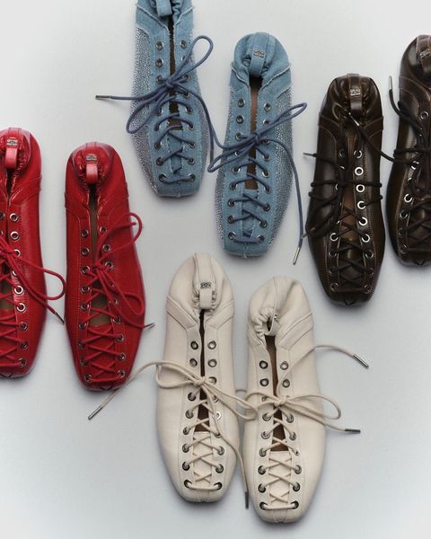 GANNI_25.1_LACE-UP-BALLERINAS_4X5_08