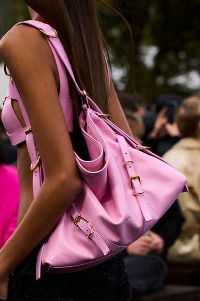 Givenchy clp S23 080