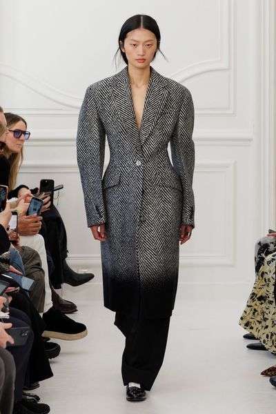 Givenchy-PO-F25-009