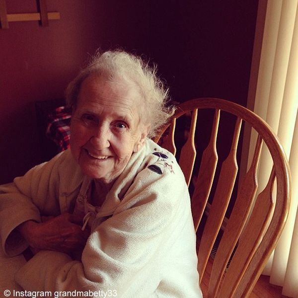Une grand-mère atteinte d'un cancer devient la star d'Instagram - Elle