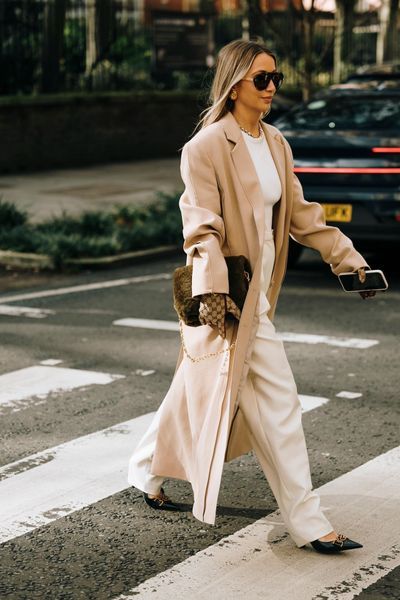Comment porter le pantalon de tailleur pour un look chic cet automne hiver Elle