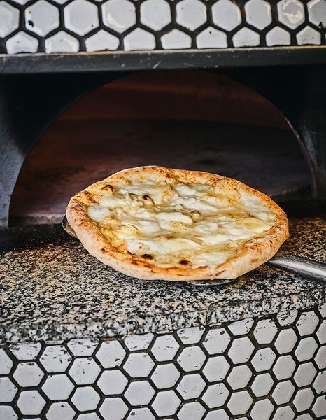 Pizza quattro formaggi