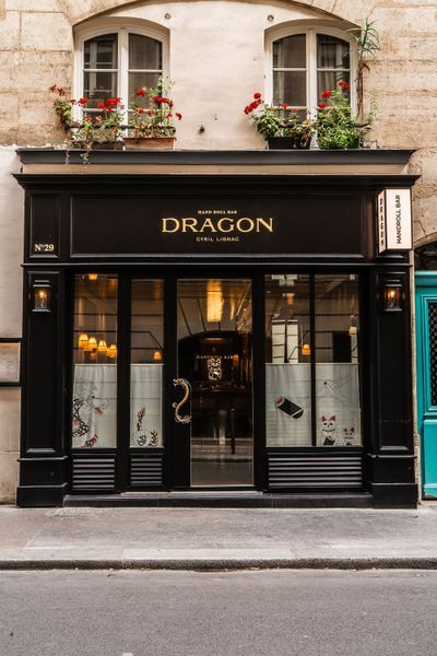 Restaurat-Dragon-Hand-Roll-Bar_CyrilLignac---A&LProd