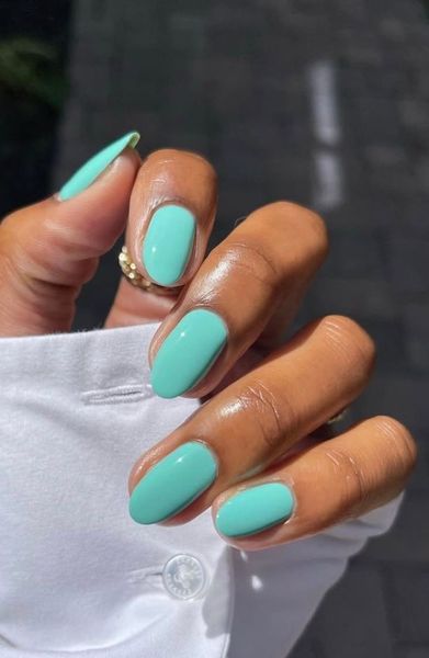 Tiffany blue nail polish