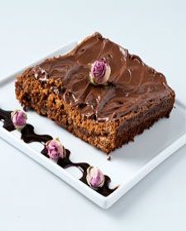 Carre Chocolat Moelleux Et Eau De Rose Pour 6 Personnes Recettes Elle A Table