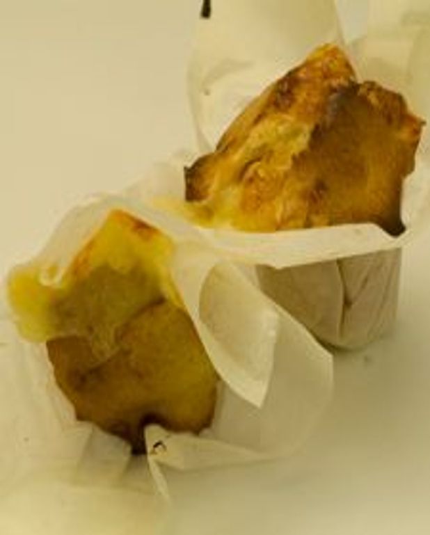 Petits Gateaux A La Pomme Et Au Fromage A Raclette Pour 6 Personnes Recettes Elle A Table