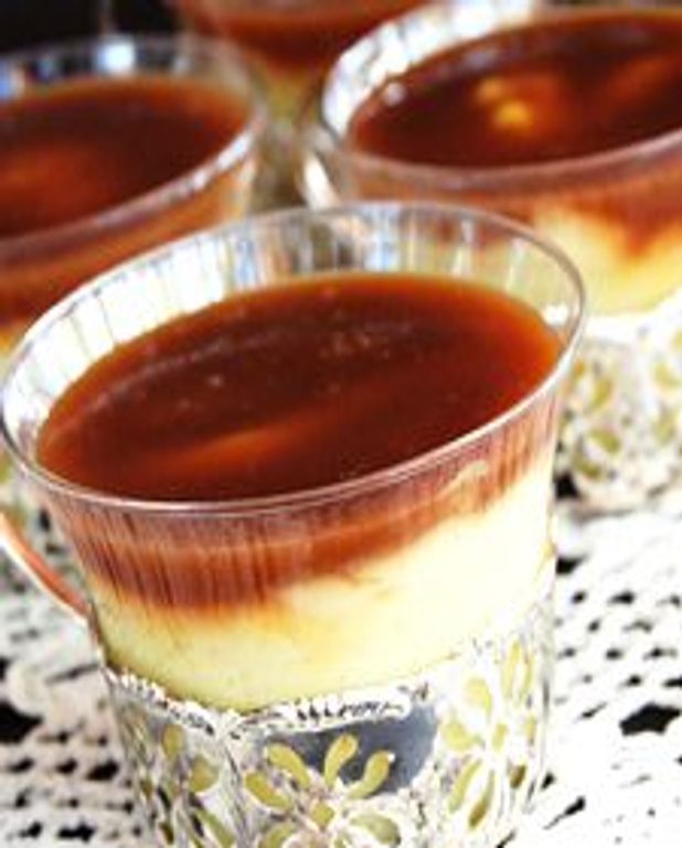Pots de crème à la vanille bourbon et au caramel à la fleur de sel pour