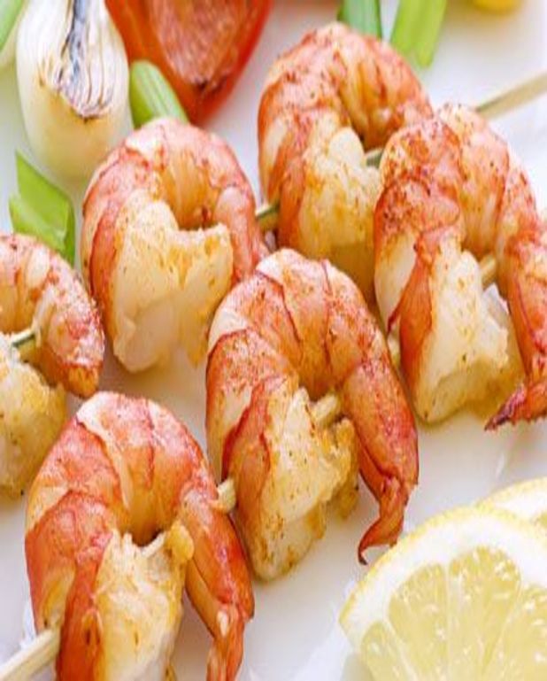 Brochettes De Crevettes Pour 4 Personnes Recettes Elle A Table