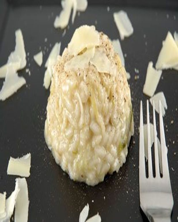 Risotto aux asperges et vin blanc Recettes Elle à Table