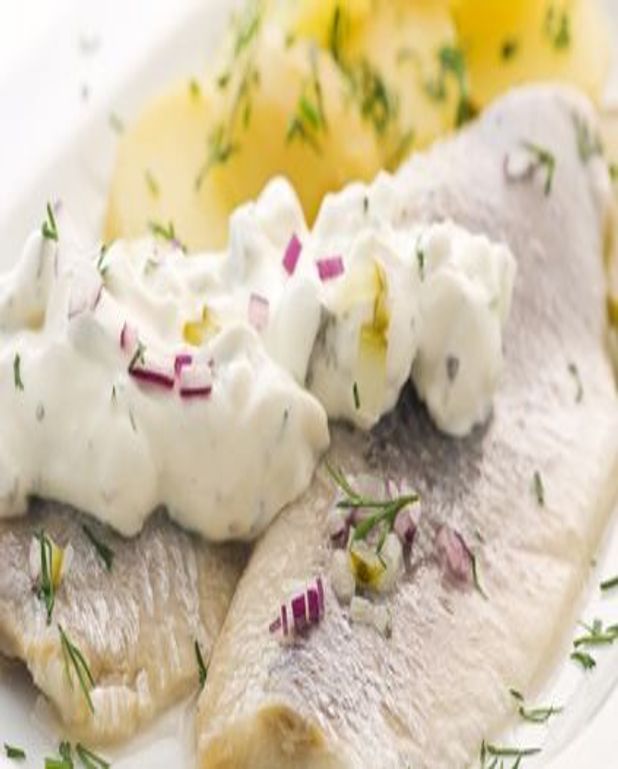 Salade de pommes de terre aux harengs pour 4 personnes Recettes Elle à Table Salade de pommes de terre aux harengs pour 4 personnes Recettes Elle à Table